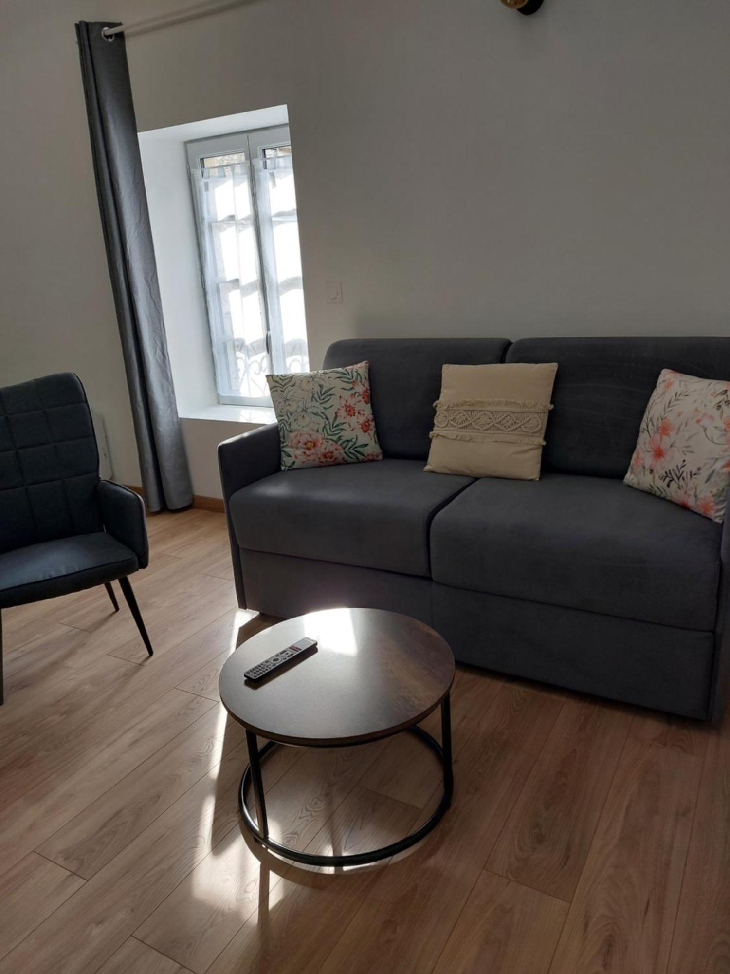 Appartements L'Hirondelle Божанси Экстерьер фото